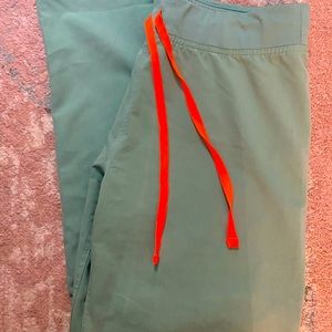 Figs petite medium scrub pant-Livingston